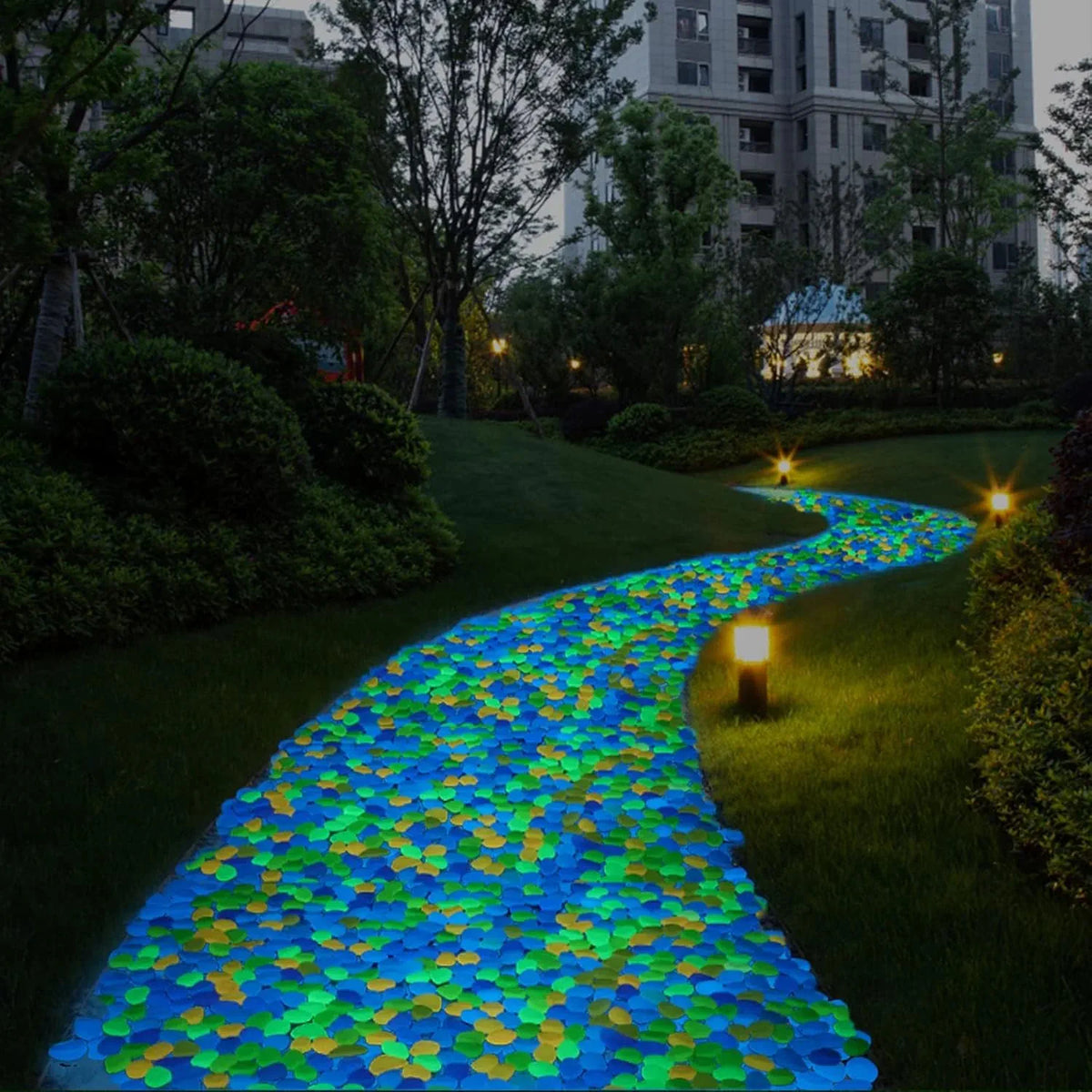 🌈Colorful Glow-in-the-Dark Garden Stones